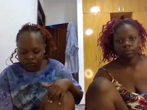 Show modela sexybaddies20 na web-kameri
