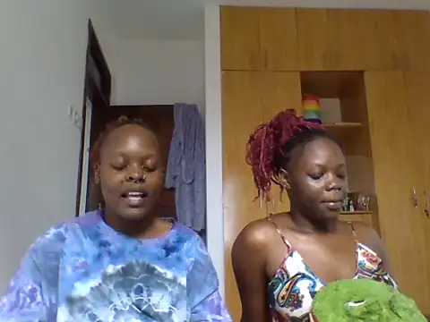 sexybaddies20 Webcam show