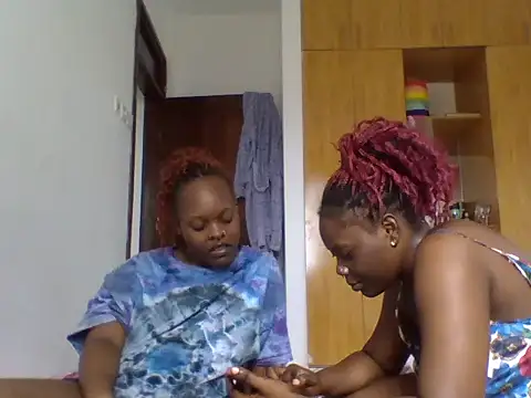 sexybaddies20's Webcam Show