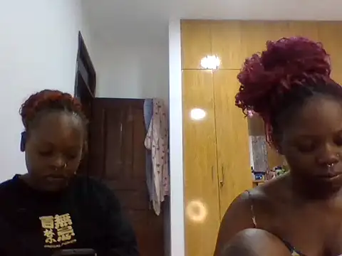 sexybaddies20 Webcam-Show