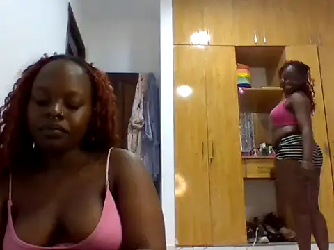 sexybaddies20's Webcam Show