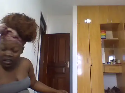 sexybaddies20 Show in webcam