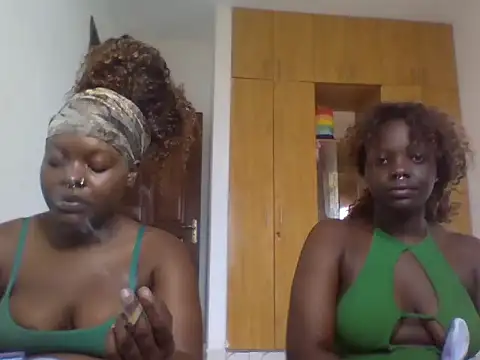 sexybaddies20 Pertunjukan Webcam