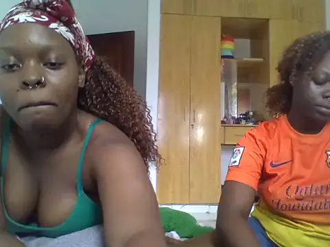 sexybaddies20 webcam show