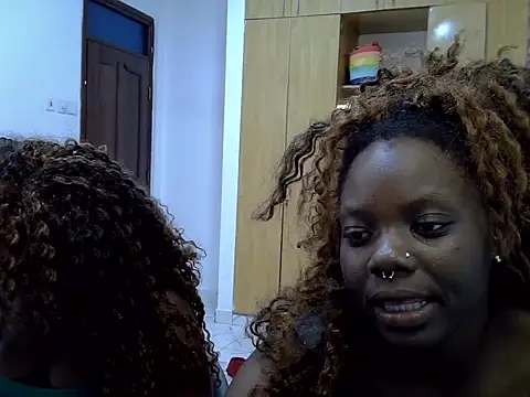 Show de sexybaddies20 na webcam