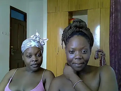 sexybaddies20 Webcam-Show