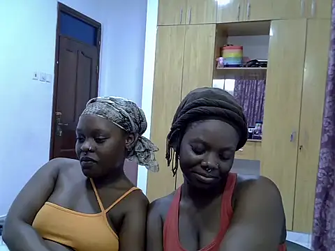 Show de sexybaddies20 na webcam