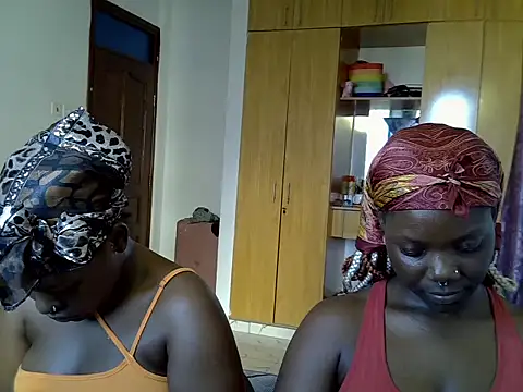 sexybaddies20 Show in webcam