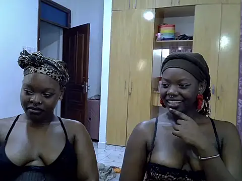 sexybaddies20 – webcam-show