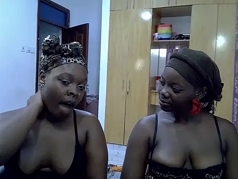sexybaddies20 Pertunjukan Webcam