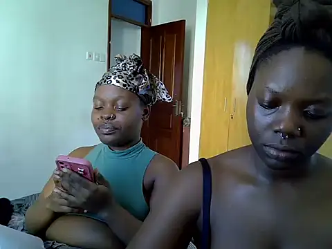 sexybaddies20 Webcam show