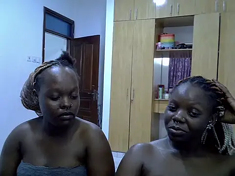 sexybaddies20 Webcam Show