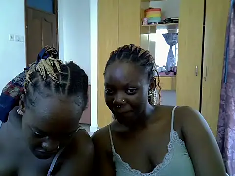 sexybaddies20 Webcam show