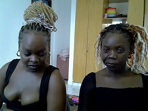 sexybaddies20 Webcam-Show