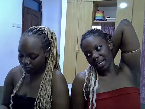 Show de sexybaddies20 na webcam