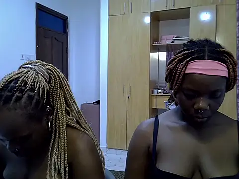 sexybaddies20: διαδικτυακό σόου στην κάμερα