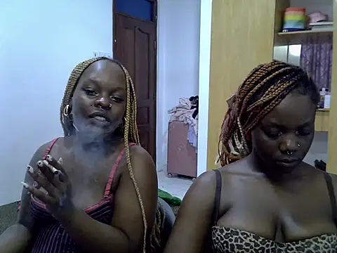 sexybaddies20 Webcam show