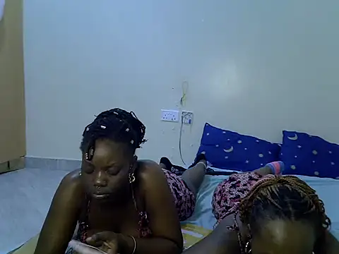 sexybaddies20 Webcam show