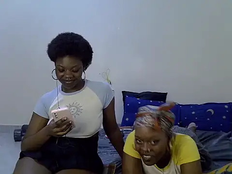 sexybaddies20 webcam show
