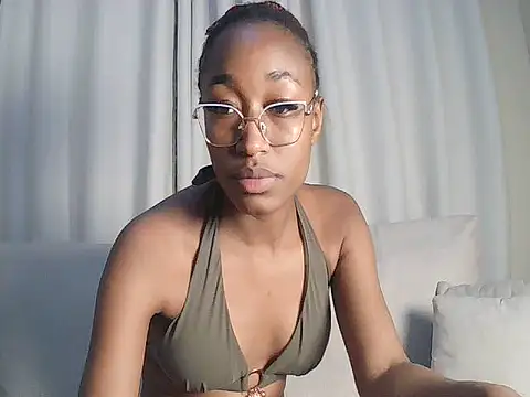 pinky_aura22 Webcam Show