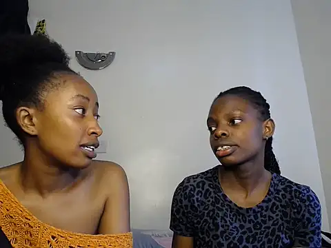 Nastysouls Show in webcam