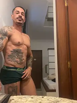 Show modela EdyeVini na web-kameri