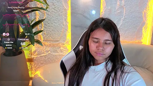 roxan1_tp – live chatrum