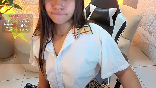 roxan1_tp Chat XXX in diretta
