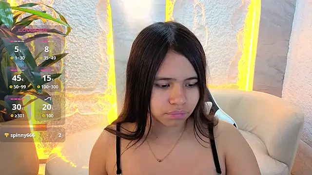 roxan1_tp's Live XXX Chat