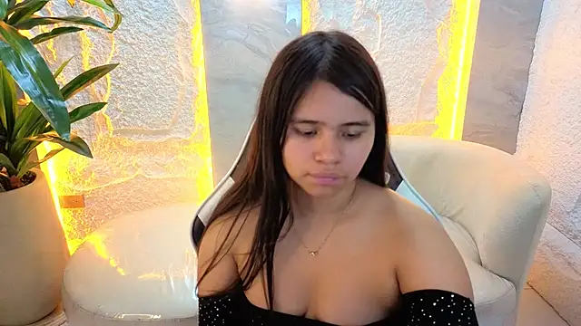 Chat XXX Live roxan1_tp