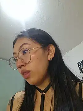 Show modela victoria_722 na web-kameri
