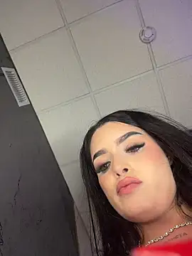 BustyAngelXXX's Webcam Show