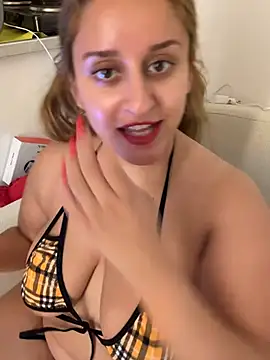 minaahh Adlı Modelin Web Kamerası Şovu