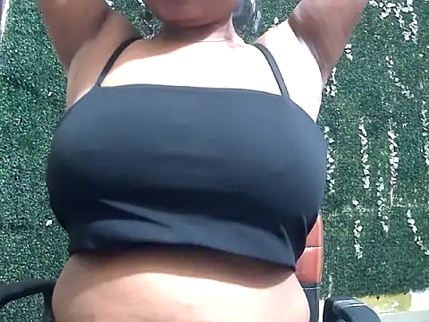 Webkamerová show Ruhi_Hotty