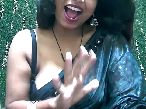 Ruhi_Hotty Webcam show