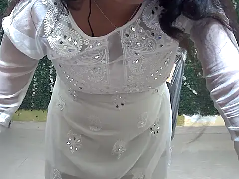 Ruhi_Hotty's Webcam Show