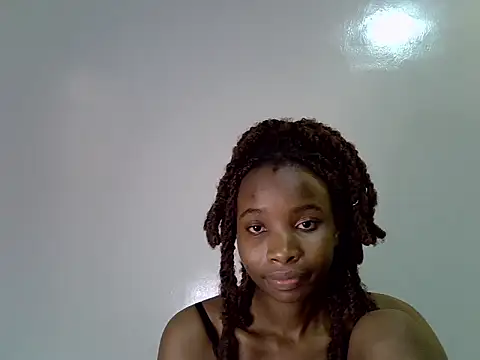 Show modela lee_shaz na web-kameri