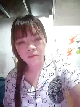 Loleml01 在線直播表演