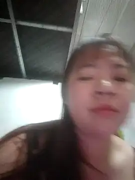 Loleml01 在線直播表演