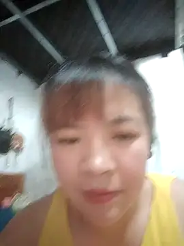 חדר צ'אט בשידור חי של Loleml01