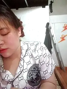 Loleml01 在線直播表演