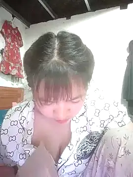 Loleml01 Show Webcam