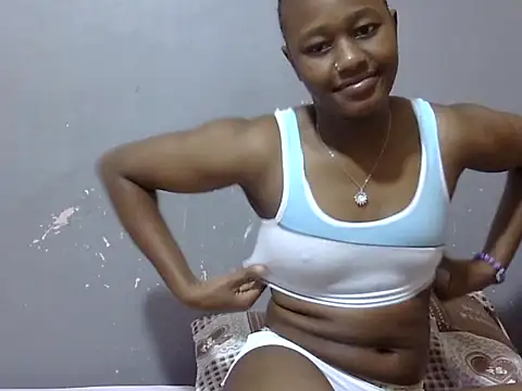 Petite_Ebony10's Live XXX Chat