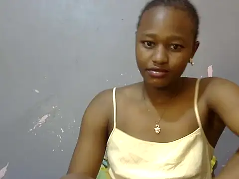Petite_Ebony10 – Naživo XXX chat