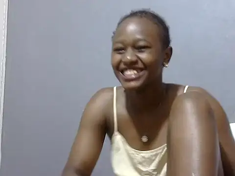 Chat XXX en directo de Petite_Ebony10