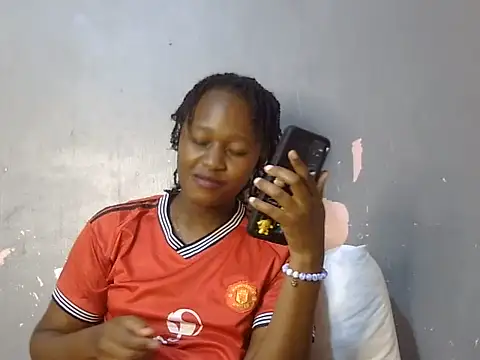 Chatroom XXX en direct de Petite_Ebony10