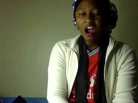Petite_Ebony10's Live XXX Chat