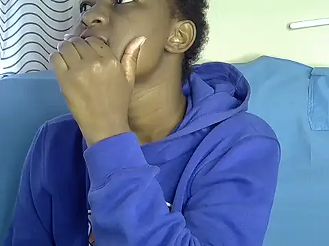 Chatroom XXX en direct de Petite_Ebony10