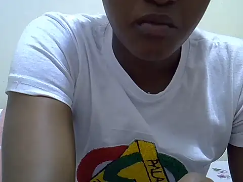 Petite_Ebony10 Chat XXX in diretta