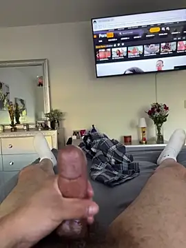 bigdick20101 webcam show